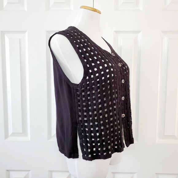 24 Karat Vintage Open Lattice Weave Vest - Picture 2 of 3